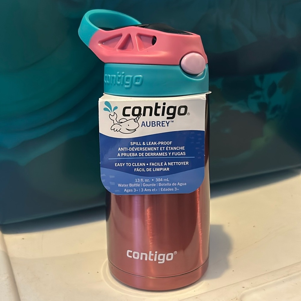 NWT contigo Aubrey metal water bottle.